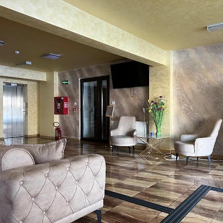 Hotel Mara Браїла Екстер'єр фото
